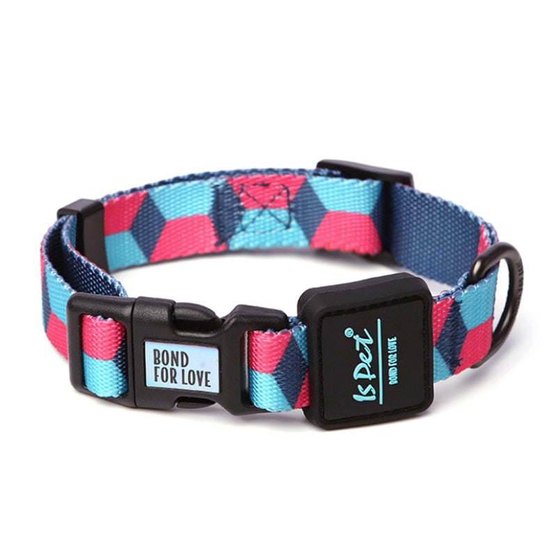 Adjustable nylon dog collar