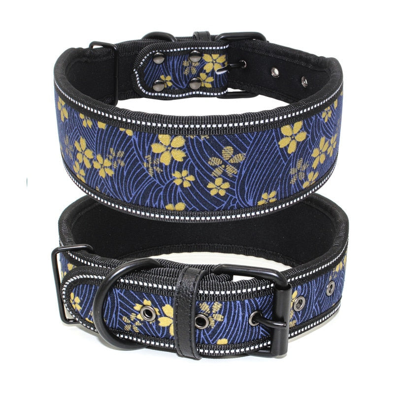 Reflective adjustable collar for medium/large dogs