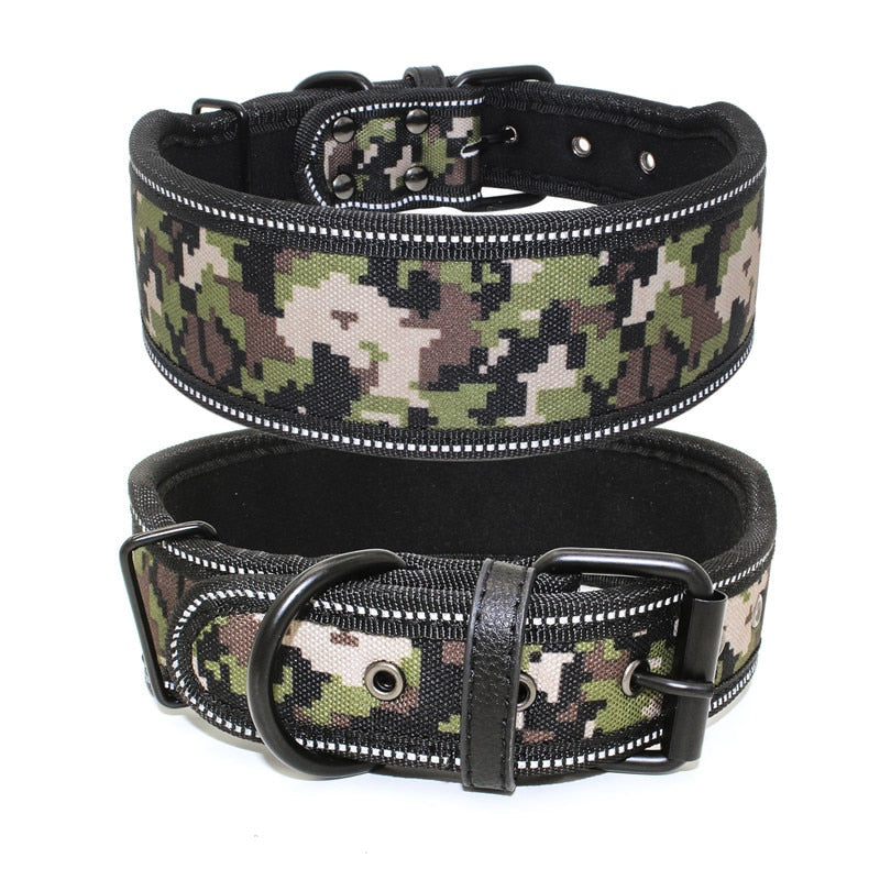 Reflective adjustable collar for medium/large dogs